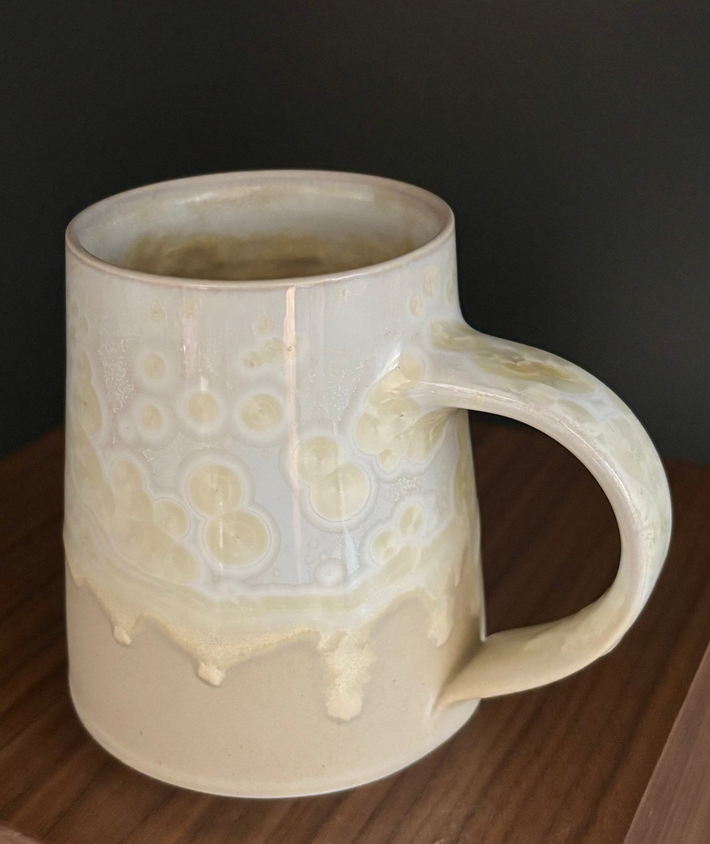18. Mug