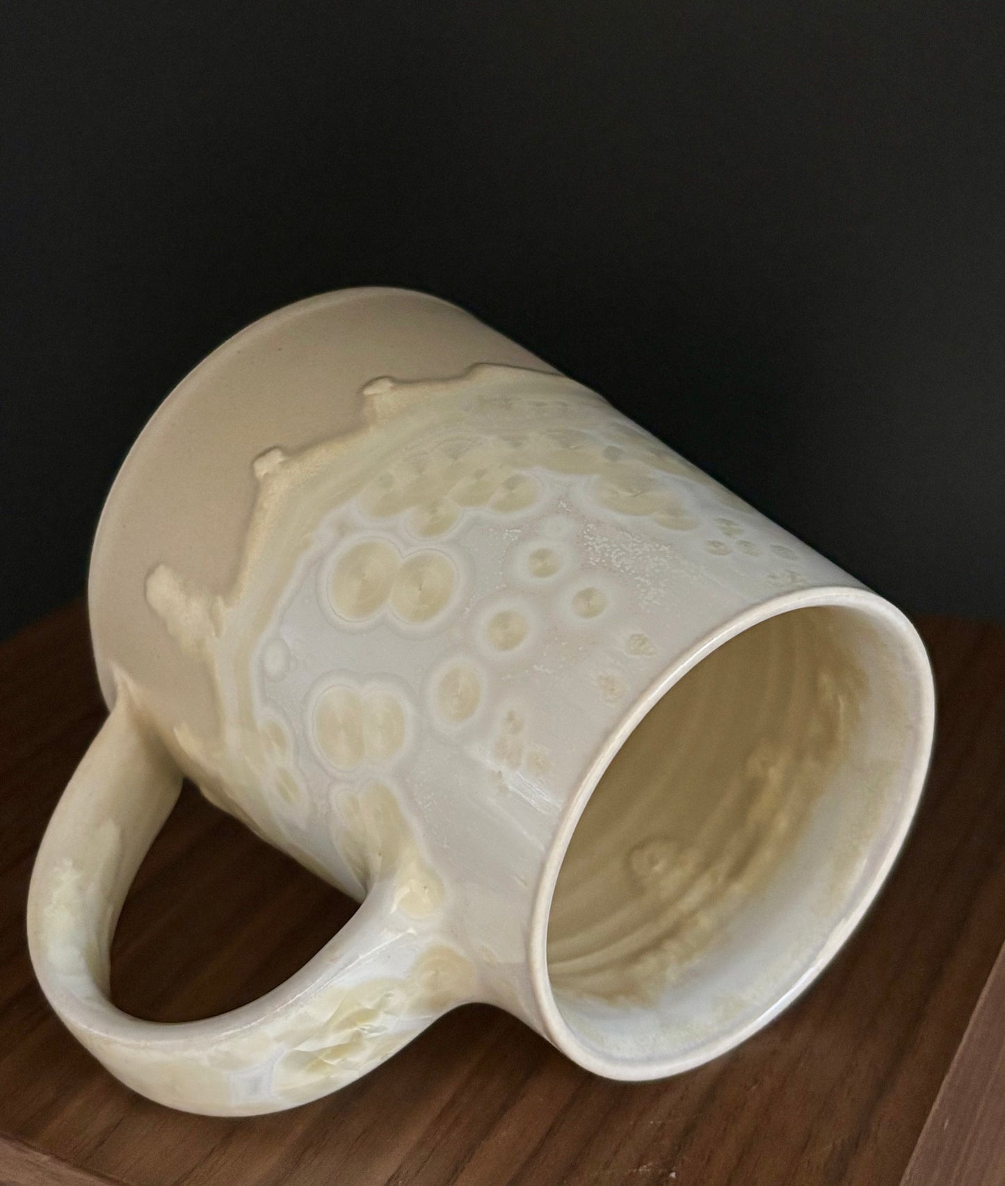 18. Mug