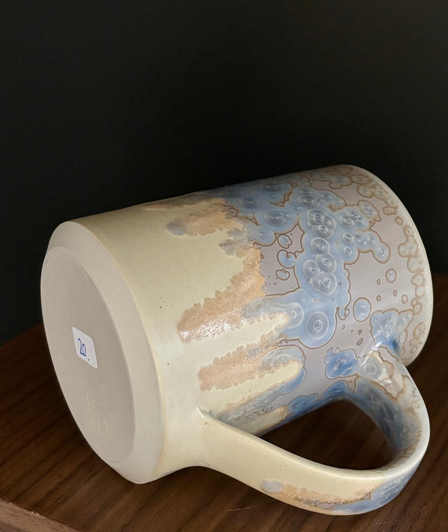 20. Mug